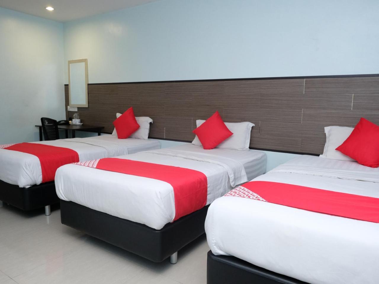 Hotel De' Tees, Masai Utama باسير غونداغ المظهر الخارجي الصورة
