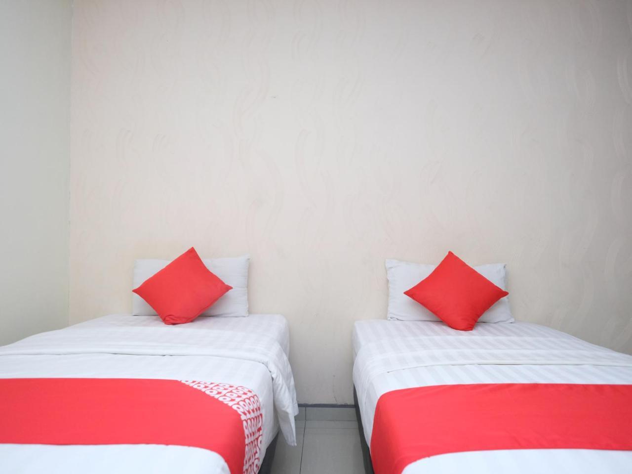 Hotel De' Tees, Masai Utama باسير غونداغ المظهر الخارجي الصورة